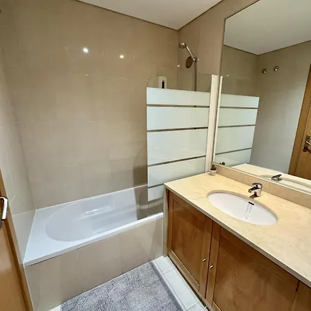 At Expo בית הארחה