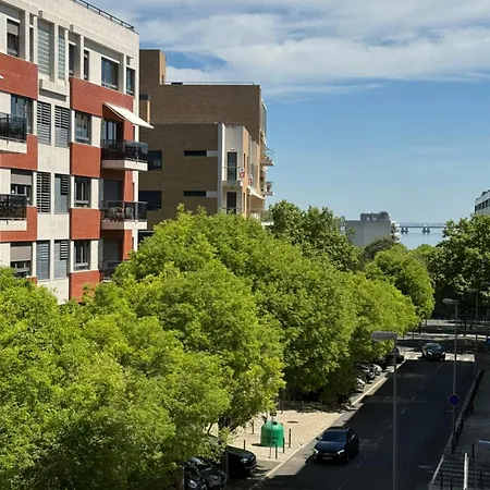 Guest house At Expo Lisbon